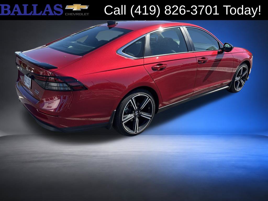 Used 2024 Honda Accord Sport image 3
