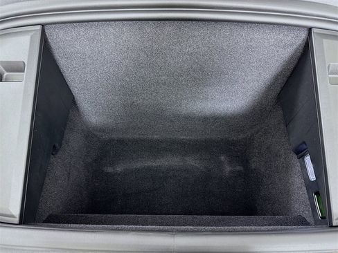 Used 2022 Porsche Taycan 4 Cross Turismo image 31