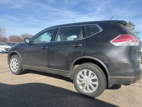 Used 2016 Nissan Rogue S image 10