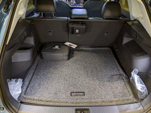 New 2026 Volkswagen Tiguan SE image 25