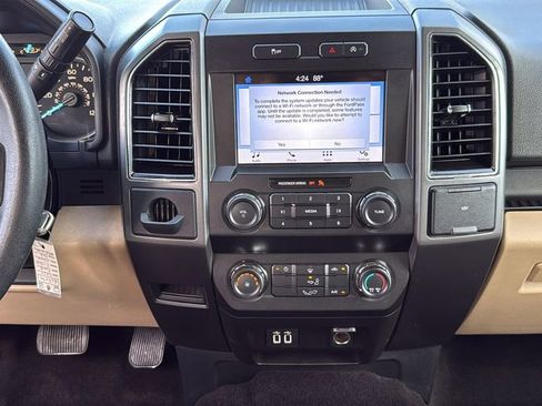 Used 2019 Ford F150 XLT image 25