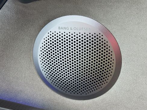 Used 2023 Genesis GV60 Performance image 4