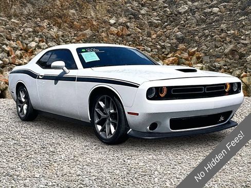Used 2022 Dodge Challenger GT RWD image 9