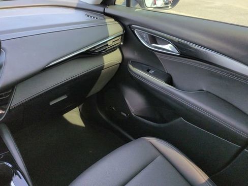 Used 2025 Buick Envision Preferred AWD/4WD image 17