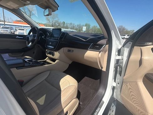 Used 2017 Mercedes-Benz GLS 450 4MATIC image 21