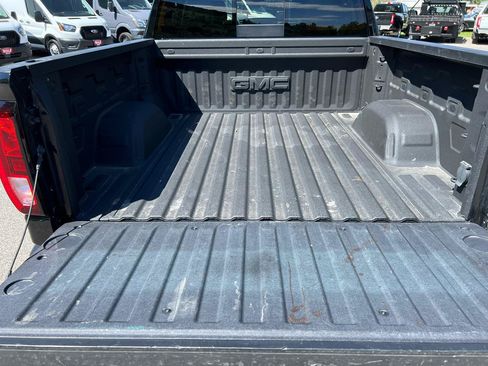 Used 2024 GMC Sierra 1500 Elevation w/ Elevation Premium Package AWD/4WD image 15