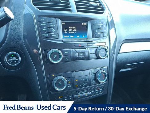 Certified 2019 Ford Explorer XLT w/ Class III Trailer Tow Package image 25