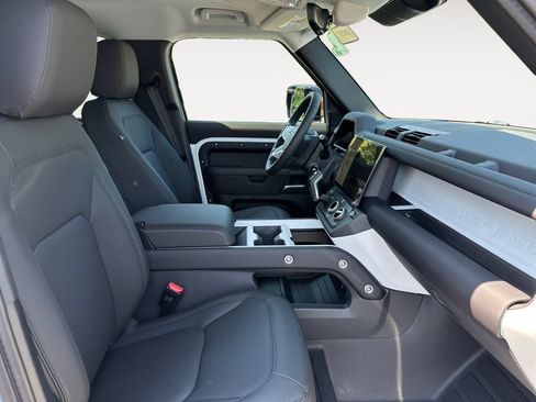 New 2026 Land Rover Defender 110 S AWD/4WD image 15
