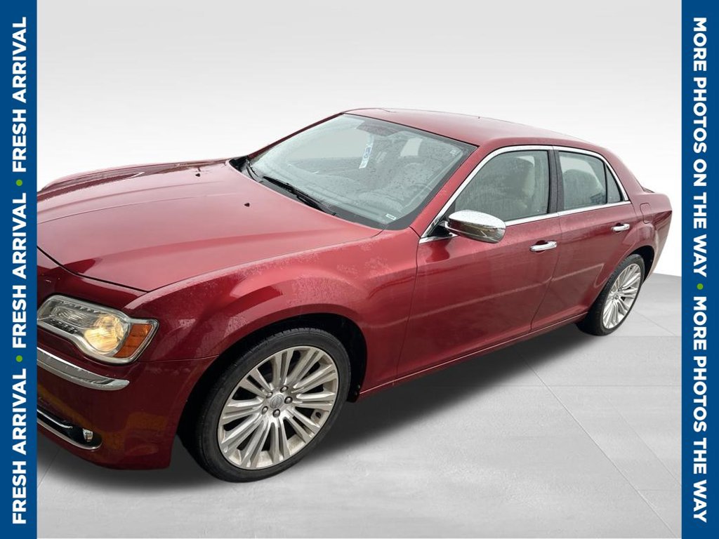 Used 2012 Chrysler 300 Limited RWD image 1