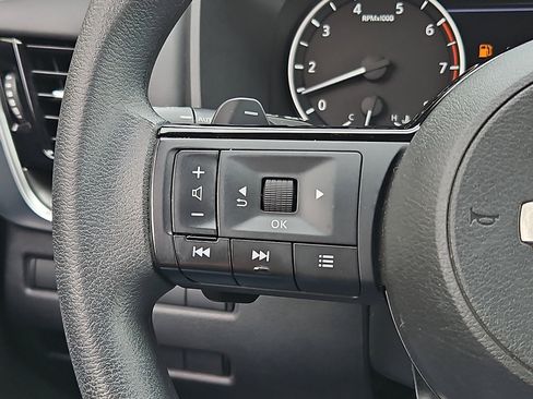 Used 2021 Nissan Rogue SV AWD/4WD image 20