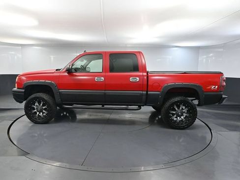 Used 2006 Chevrolet Silverado 1500 LT w/ Light Duty Power Package AWD/4WD image 9