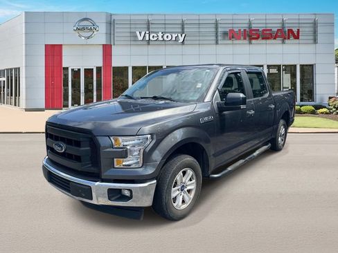 Used 2017 Ford F150 XL w/ Equipment Group 101A Mid RWD image 3