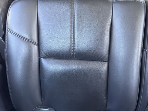 Used 2007 Chevrolet Avalanche LT w/ LT Preferred Equipment Group AWD/4WD image 33