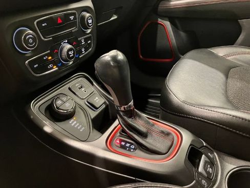 Used 2020 Jeep Compass Trailhawk AWD/4WD image 60