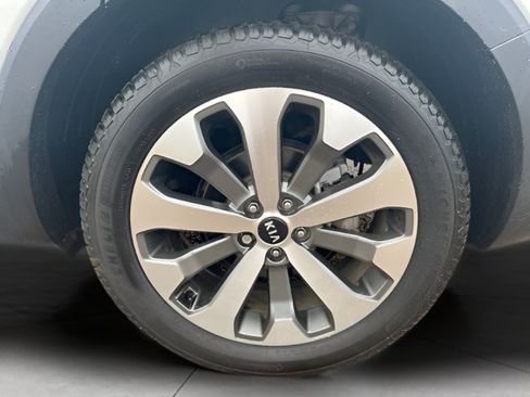 Used 2020 Kia Telluride S AWD/4WD image 12