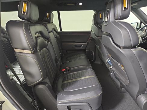 Used 2025 Rivian R1S Adventure AWD/4WD image 23