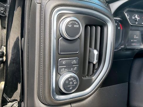 Used 2020 GMC Sierra 1500 SLT image 14
