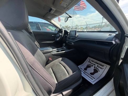 Used 2020 Nissan Altima 2.5 S FWD image 23