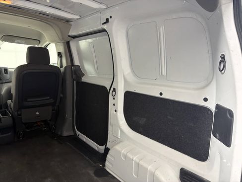 Used 2021 Nissan NV200 S w/ Back Door Glass Package image 7