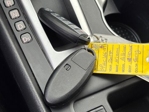 Used 2017 Nissan Altima 2.5 SV w/ Convenience Package image 36