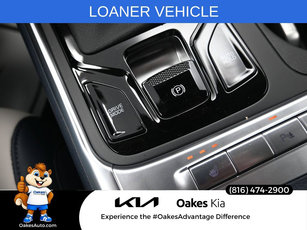 Certified 2026 Kia Carnival EX FWD image 22