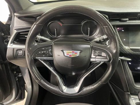 Used 2022 Cadillac XT6 Premium Luxury AWD/4WD image 14