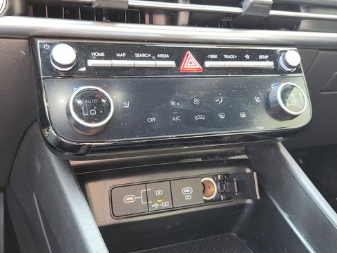 Used 2025 Hyundai Santa Cruz SEL image 22