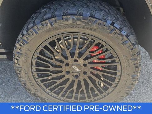 Used 2024 Chevrolet Tahoe High Country w/ Advanced Technology Package AWD/4WD image 8