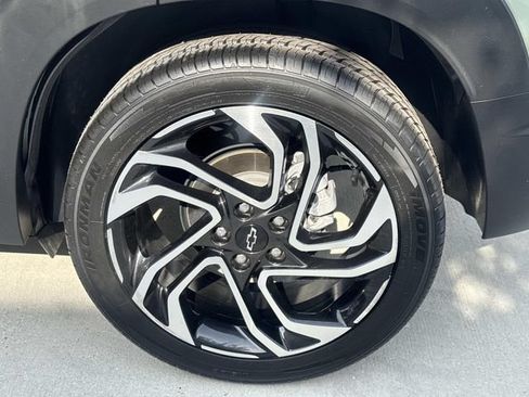 Used 2024 Chevrolet TrailBlazer RS w/ Driver Confidence Package FWD image 4