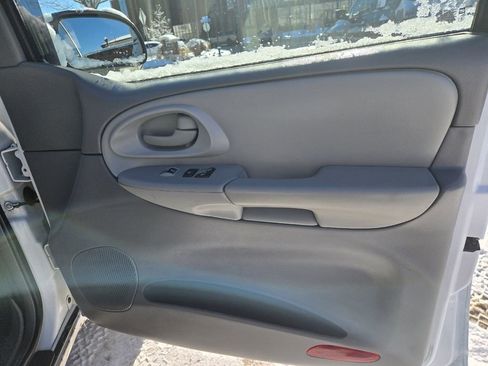 Used 2008 Chevrolet TrailBlazer LT image 24