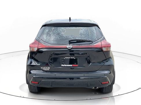 Certified 2022 Nissan Kicks S FWD image 7