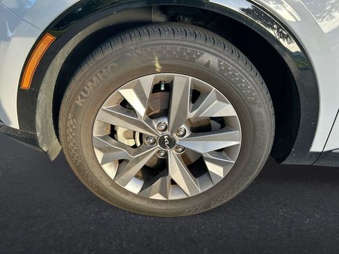 Used 2024 Kia Sportage SX FWD image 10