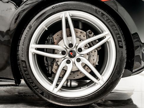 Used 2017 McLaren 570S image 11