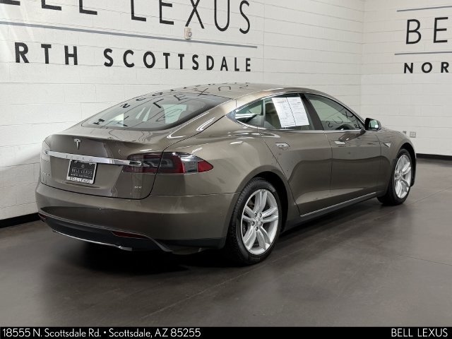 Used 2015 Tesla Model S 85 RWD image 3