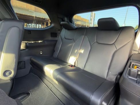 Used 2026 Lexus TX 500h AWD w/ Technology Package image 9