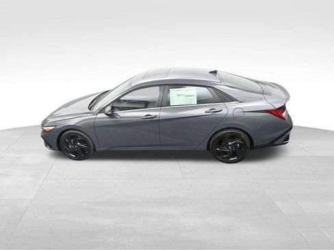 New 2026 Hyundai Elantra SEL Sport image 25