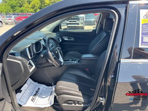 Used 2017 Chevrolet Equinox LT AWD/4WD image 12