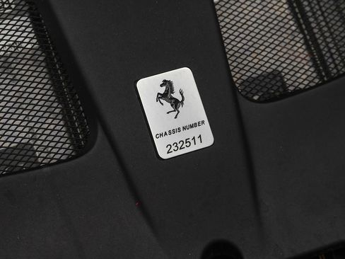 Used 2018 Ferrari 812 Superfast RWD image 19