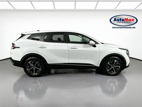 Used 2023 Kia Sportage EX image 9