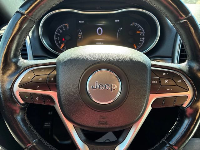 Used 2020 Jeep Grand Cherokee Laredo AWD/4WD image 32