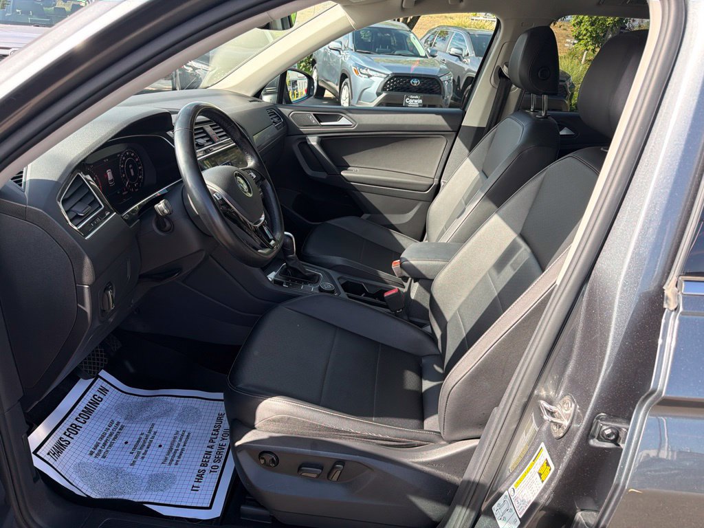 Used 2019 Volkswagen Tiguan SEL w/ 3rd Row Seat Package AWD/4WD image 24