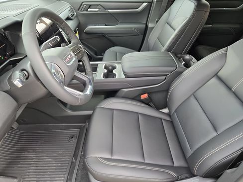 New 2026 GMC Acadia Elevation w/ Elevation Premium Package FWD image 8