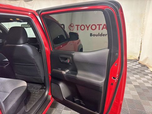 Used 2023 Toyota Tacoma TRD Off-Road image 13