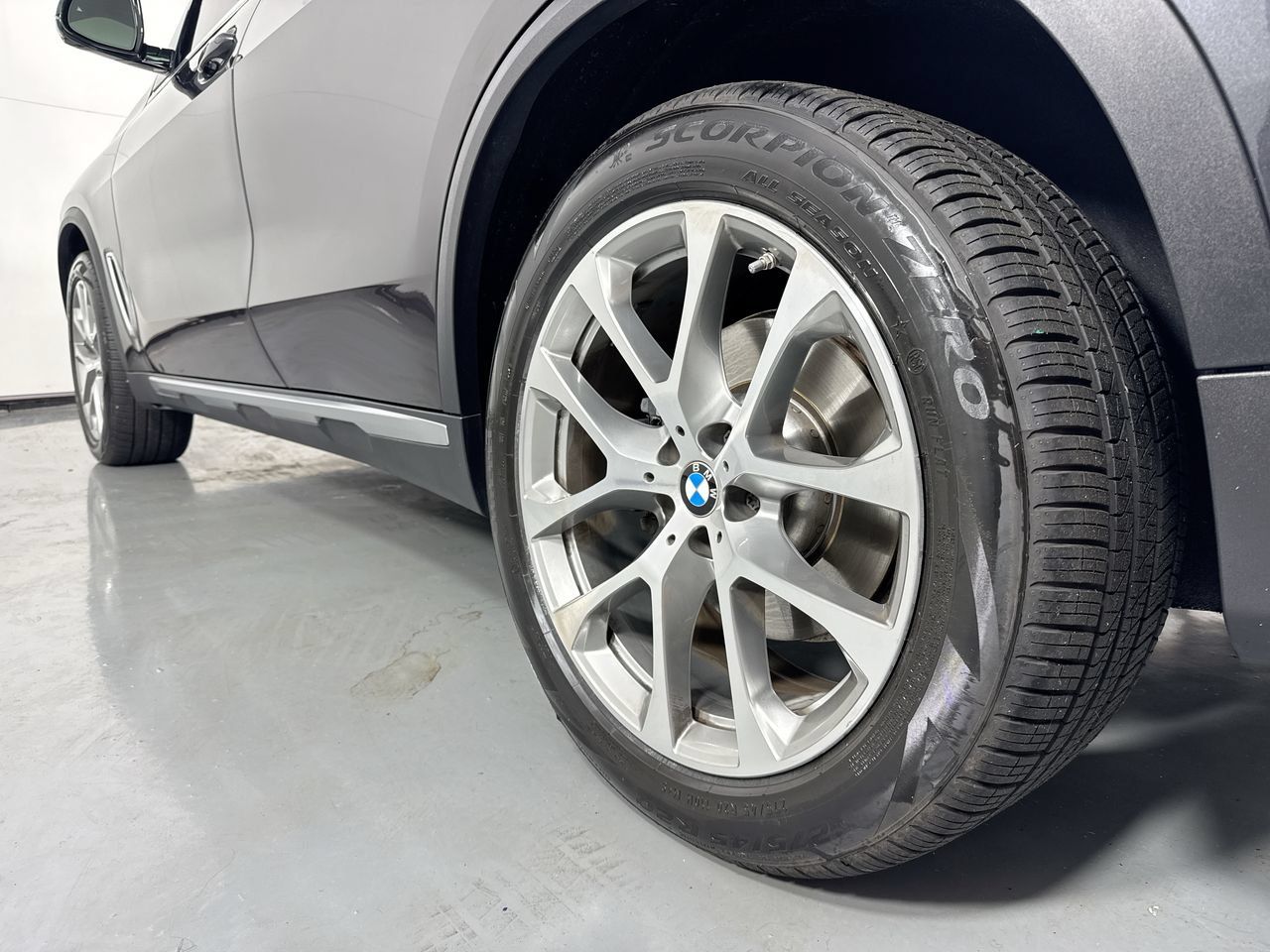 Used 2023 BMW X5 xDrive40i w/ Premium Package AWD/4WD image 10