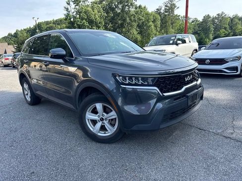 Used 2022 Kia Sorento LX AWD/4WD image 4