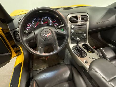 Used 2005 Chevrolet Corvette Coupe w/ Preferred Equipment Group RWD image 65