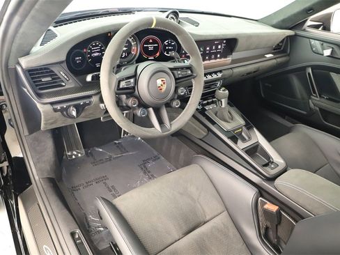 Used 2025 Porsche 911 GT3 RS image 15