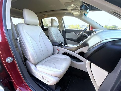 Used 2017 Lincoln MKX Reserve w/ Driver Assistance Package AWD/4WD image 16