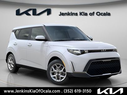 New 2025 Kia Soul LX