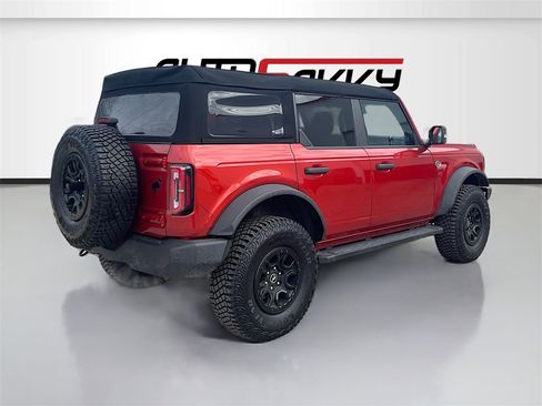 Used 2024 Ford Bronco Wildtrak image 7